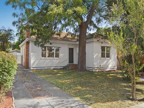 66 Parkmore Road Bentleigh East 3165