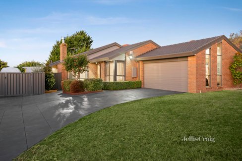 66 Partridge Way Mooroolbark 3138