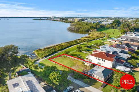 66 Woodlands Road, TAREN POINT NSW 2229