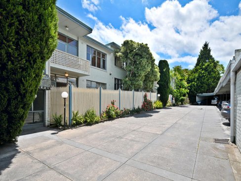 6 618 Inkerman Road Caulfield North 3161
