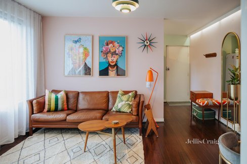 6 7-9 Farnham Court Flemington 3031