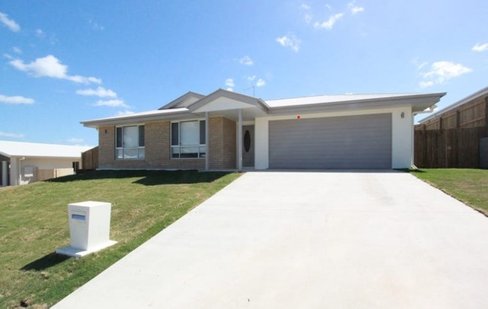 67 Daintree Boulevard, NEW AUCKLAND QLD 4680