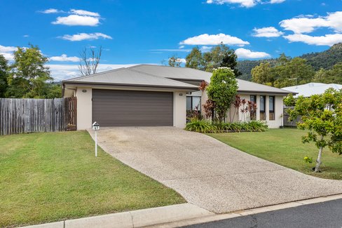 67 Macarthur Drive, CANNONVALE QLD 4802