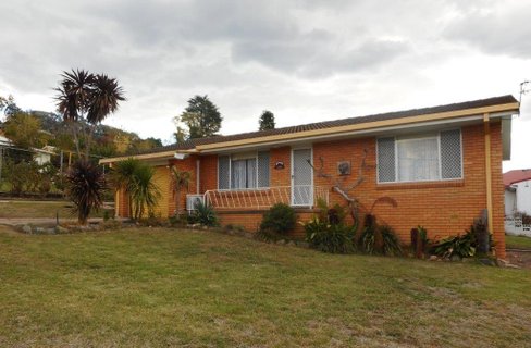 67A Richmond Street, TUMUT NSW 2720