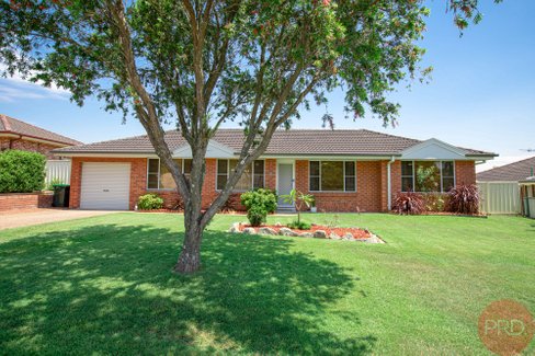 68 Denton Park Drive, RUTHERFORD NSW 2320