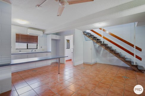 6/8 Kenilworth Street, SOUTH MACKAY QLD 4740