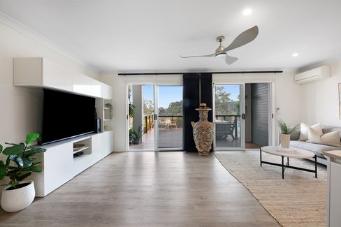 68/215 Cottesloe Drive, Mermaid Waters QLD 4218