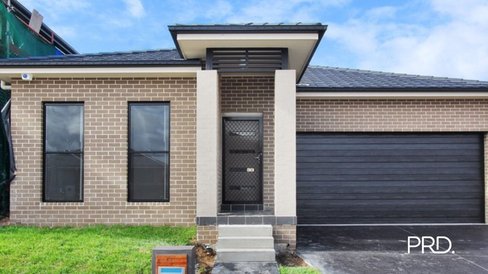 69 Flagship Rdg, Jordan Springs NSW 2747