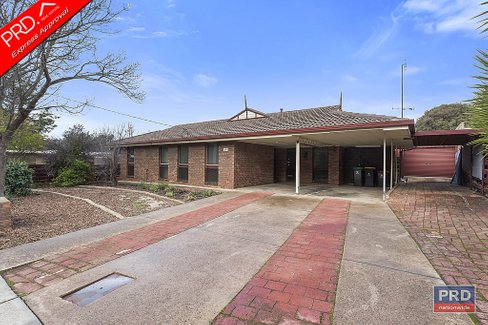 69 Reservoir Road, STRATHDALE VIC 3550