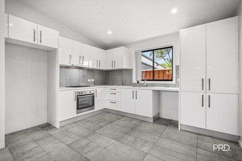 69A Sunflower Dr, Claremont Meadows NSW 2747