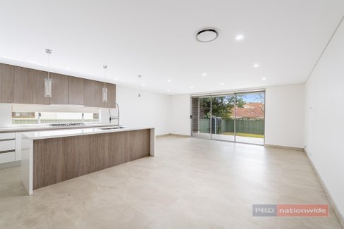 6a Kerrie Crescent, PANANIA NSW 2213