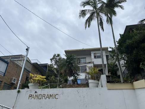 6B East Street, Burleigh Heads QLD 4220