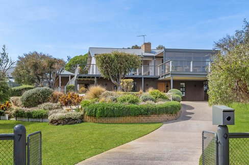7-9 Westminster Grove Sorrento 3943