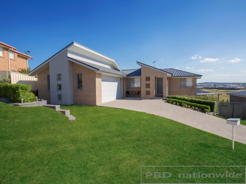 7 Andrew Court, RUTHERFORD NSW 2320