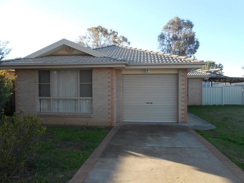 7 Banks Street, TAMWORTH NSW 2340