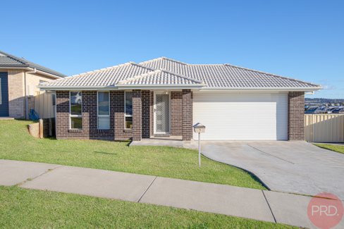 7 Barbara Court, RUTHERFORD NSW 2320