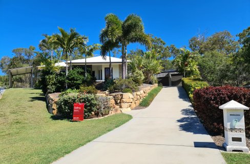 7 Caitlin Court, BOYNE ISLAND QLD 4680