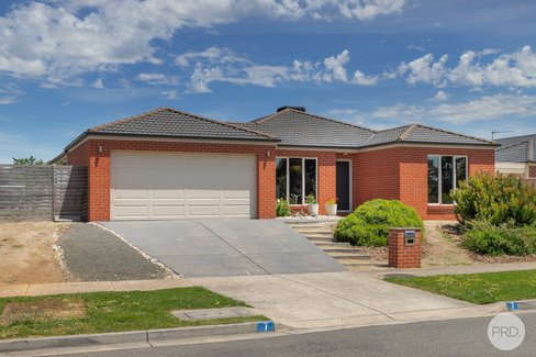 7 Carriers Arms Drive, MINERS REST