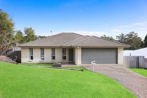 7 Catalunya Court, OXENFORD QLD 4210
