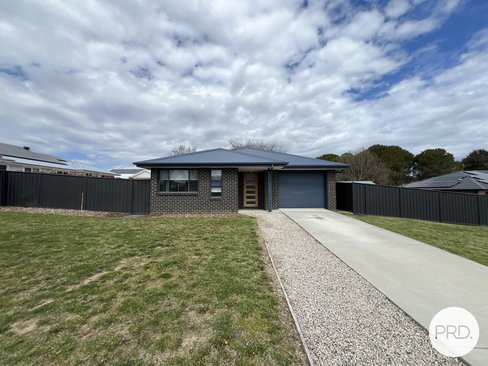 7 Chinnery Close, BUNGENDORE NSW 2621