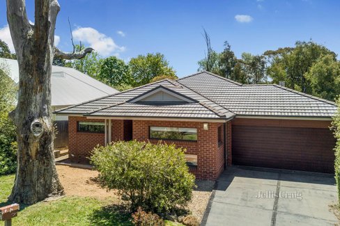7 Coach House Boulevard Woodend 3442