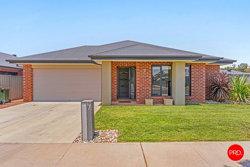 7 Coronet St, EPSOM VIC 3551