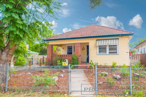 7 Day Street, EAST MAITLAND NSW 2323