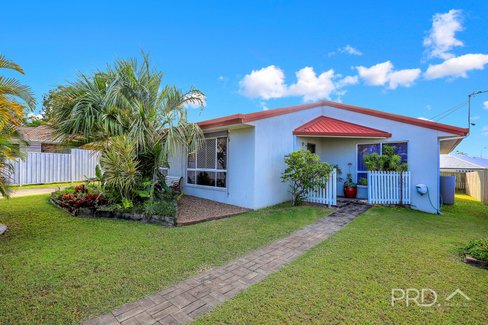 7 Diamond Court, POINT VERNON QLD 4655