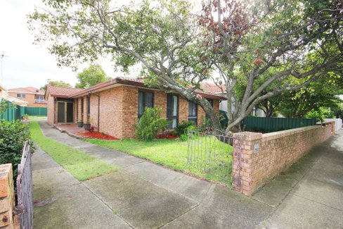 7 Dickin Avenue, SANDRINGHAM NSW 2219