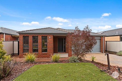 7 Eaglewood Way, CALIFORNIA GULLY VIC 3556