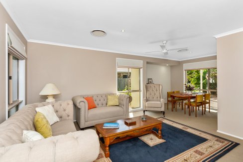 7 Edward Avenue, POTTSVILLE NSW 2489