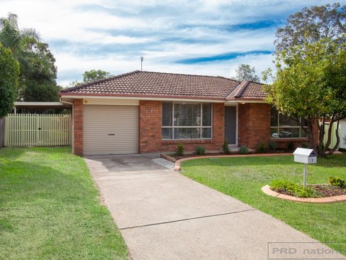 7 Eucalyptus Crescent, METFORD NSW 2323