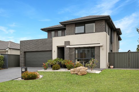 7 Farmhouse Lane, HAYWARDS BAY NSW 2530