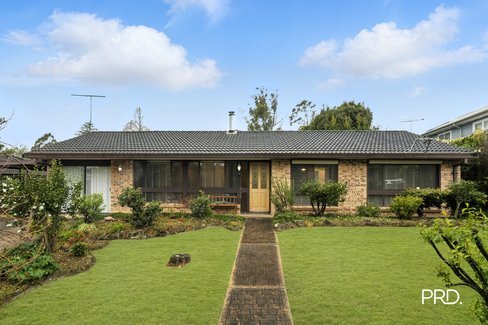 7 Forest Glen Road, Woodford NSW 2778