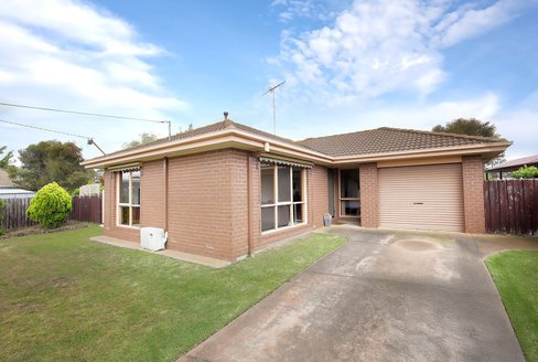 7 Freesia Court  Whittington 3219