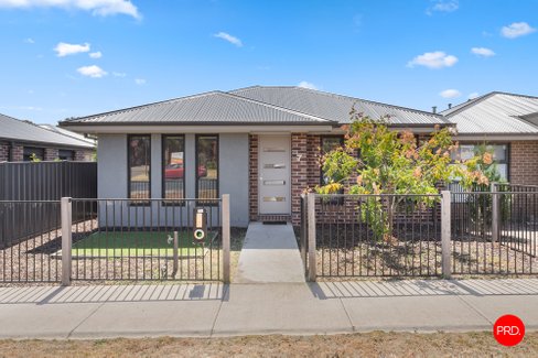 7 Friswell Avenue, FLORA HILL VIC 3550