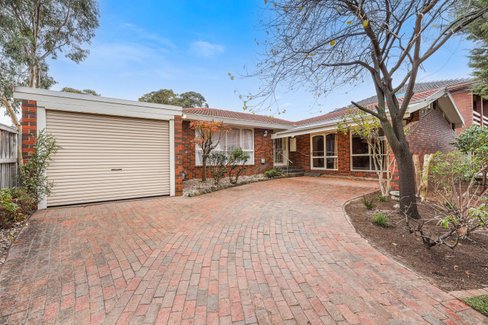 7 Gainsborough Avenue Wheelers Hill 3150