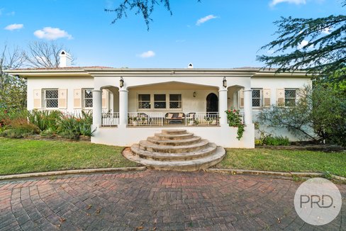 7 Grandview Avenue, TURVEY PARK NSW 2650