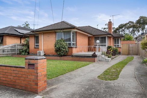 7 Greendale Road Bentleigh East 3165