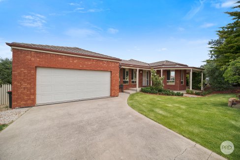7 Hines Court, KANGAROO FLAT VIC 3555