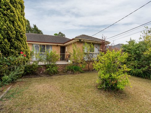 7 Holmes Road Mooroolbark 3138