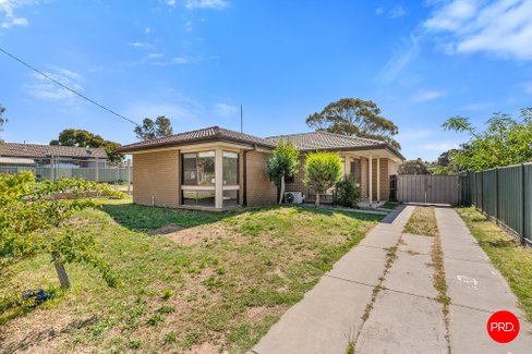 7 Humboldt Drive, LONG GULLY VIC 3550