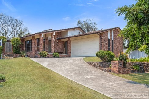 7 Justin Drive, TENAMBIT NSW 2323