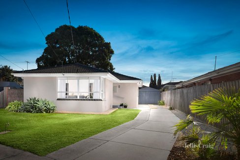 7 Kim Court Altona 3018