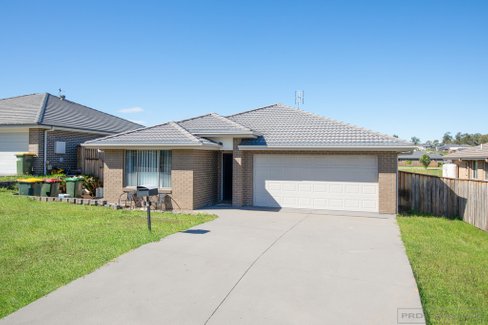 7 Lavender Close, GILLIESTON HEIGHTS NSW 2321