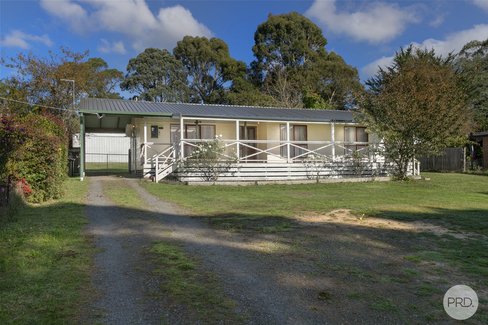 7 Main Street, GORDON VIC 3345