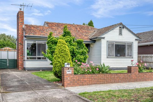 7 Manly Court Coburg North 3058