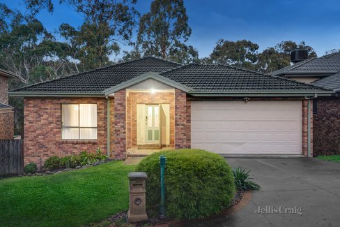 7 Nartanda Court Doncaster East 3109