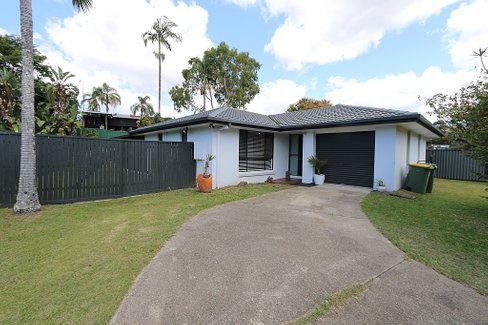 7 Richard Crescent, HIGHLAND PARK QLD 4211