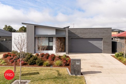 7 Ricketts Place, BUNGENDORE NSW 2621